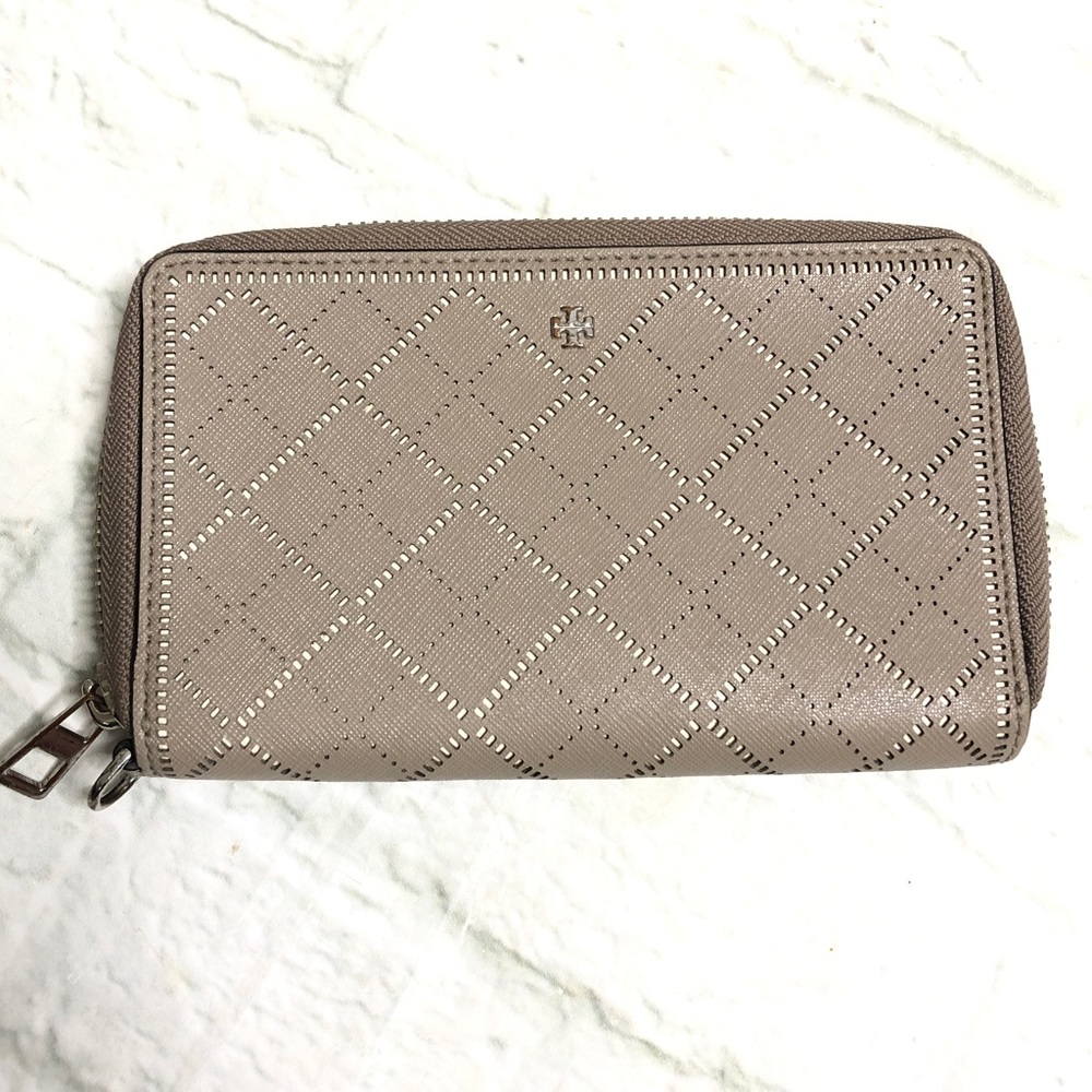 Tory Burch Robinson laser cut wallet clutch wristlet